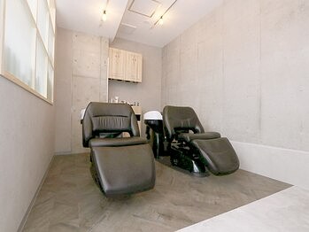offer image 0