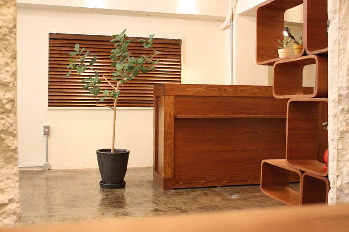 offer image 0