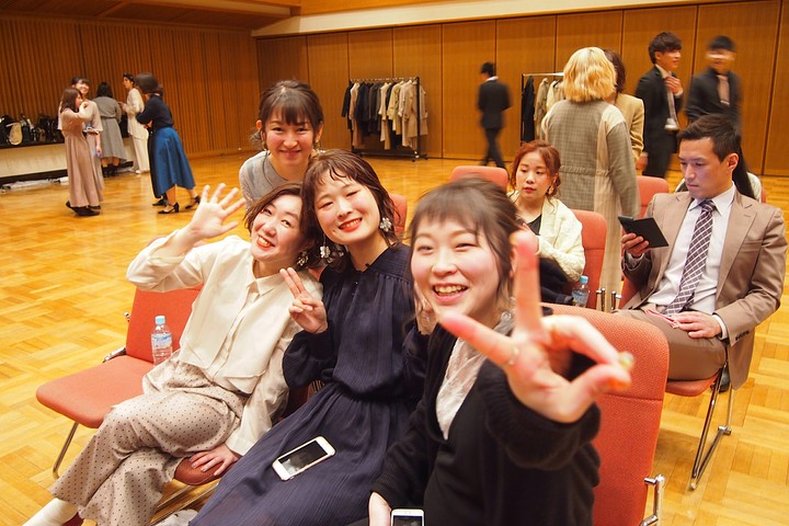 offer image 0